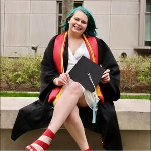 Meet your Posher, Lizzie